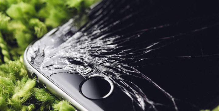 iphone-cracks-1.jpg