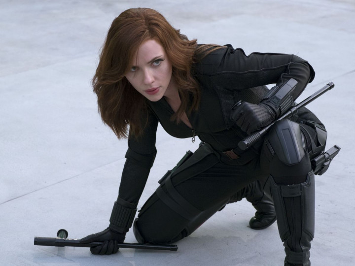 black-widow-scarlett-johansson-marvel-1559233664.jpg